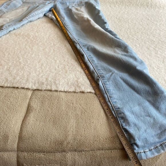 Light Washed So Jeans Size 13 - Picture 10 of 10